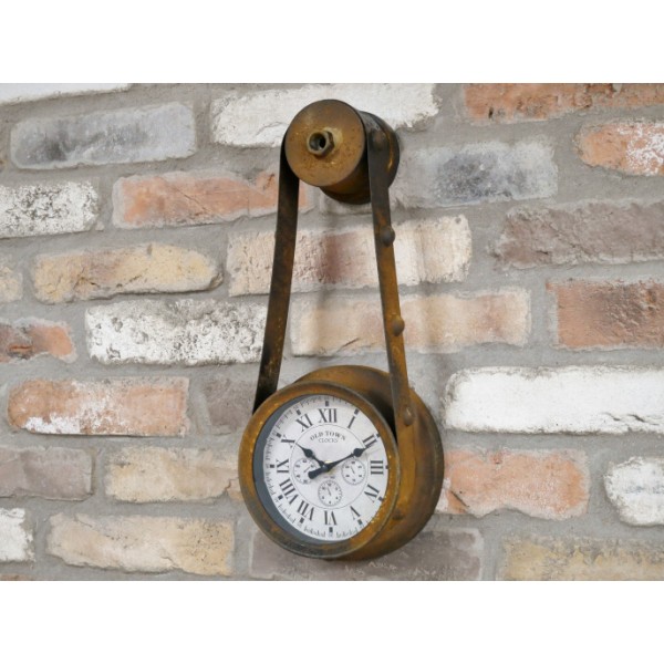 Industrial Rust Finish Wall Clock