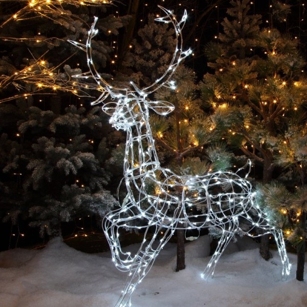 1.45m White Wire Frame Stag.