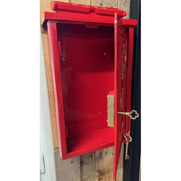 Replica Royal Mail ER Red Wall Postbox - Cast Iron - Lockable with Keys