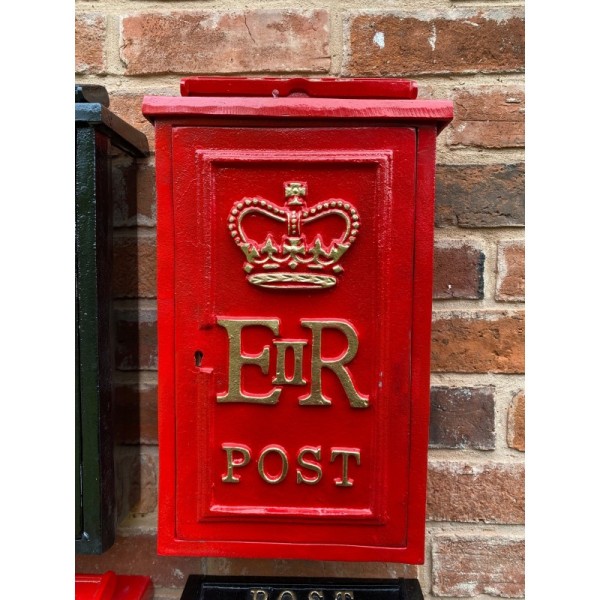 Replica Royal Mail ER Red Wall Postbox - Cast Iron - Lockable with Keys